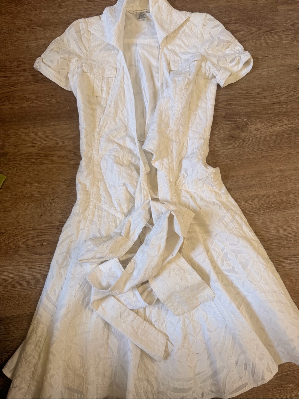 Diane Von Furstenberg White Textured Taft Wrap Mini Dress 0269 - Picture 2 of 5